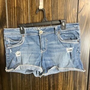 Denim Jean Shorts Size: 15/16